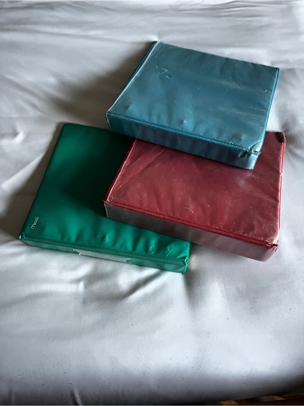 Avery & Mead 3 Ring Binders Blue Red Green 1.5 Inch Standard School Office Lot